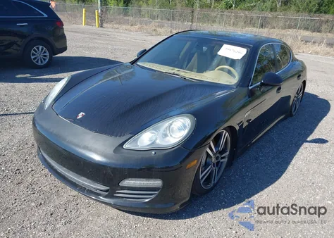 2012 Porsche Panamera S z USA, uszkodzony, nr VIN WP0AB2A7XCL062160